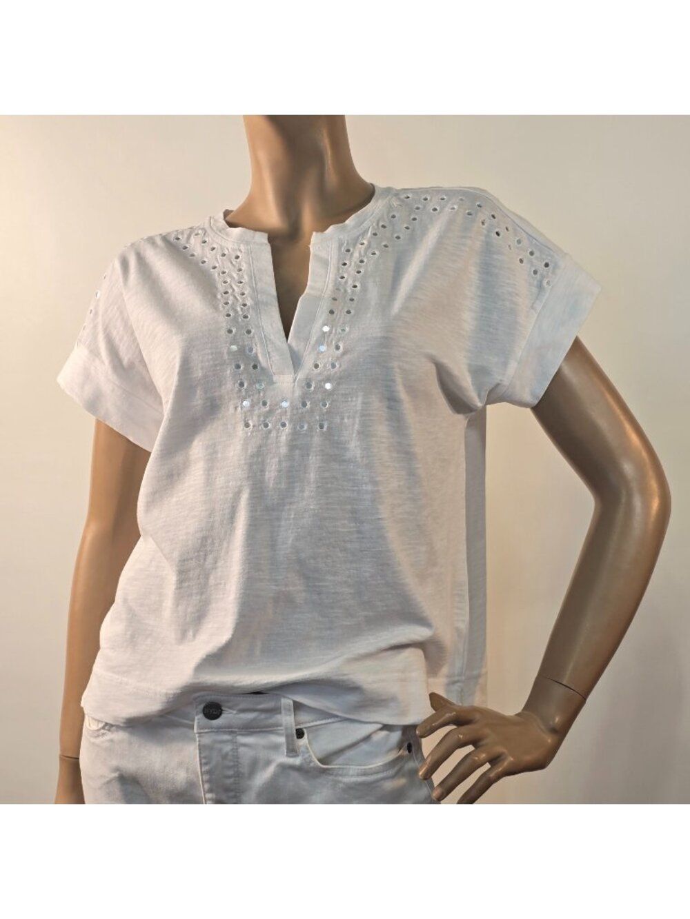 Elliott Lauren White Slub Cotton Tee Split Neck Mirror Accents Sz M Coastal